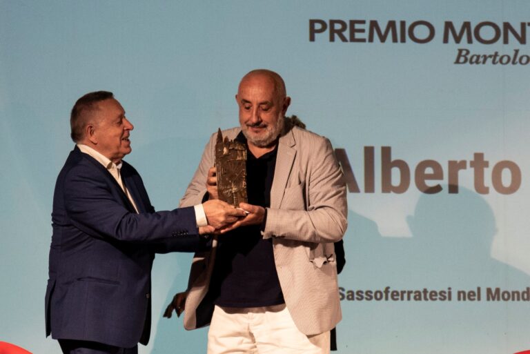 Alberto Orioli premiato dal presidente
